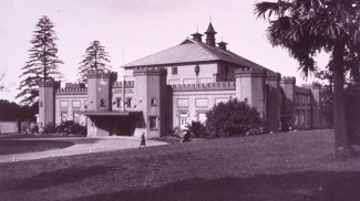 The Con Celebrates Its Centenary With Bernstein’s Mass