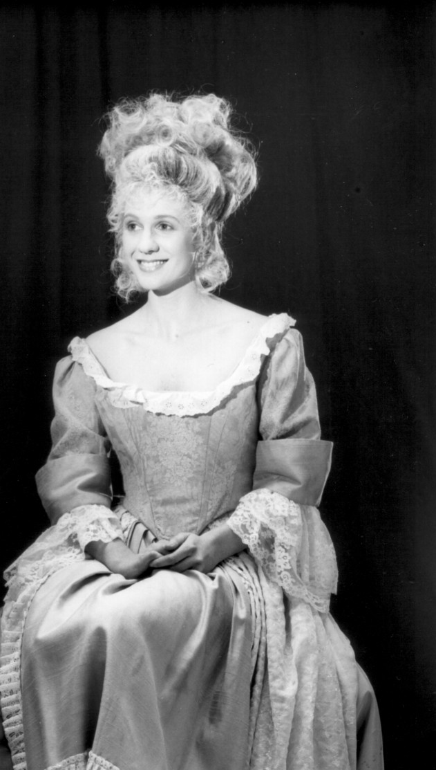 Celebrate Bastille Day With Chanteuse Nadia Piave