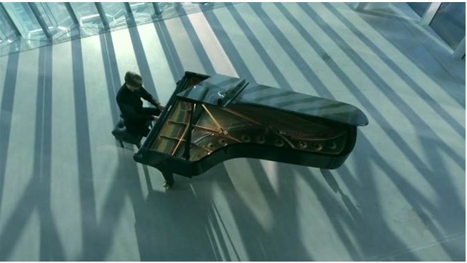 Víkingur Ólafsson Plays Glass Etude 5