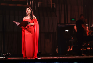 Soprano Lucía Martín-Cartón "I know that my Redeemer liveth"