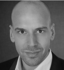 Bass-baritone Adrian Tamburini wins the 2017 Opera Award