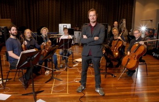 Richard Tognetti wins the 2017 J C Williamson Award