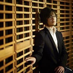 SIPCA Prize Winner Tony Lee To Tour