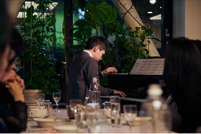 Breathe – A Dining Room Tale