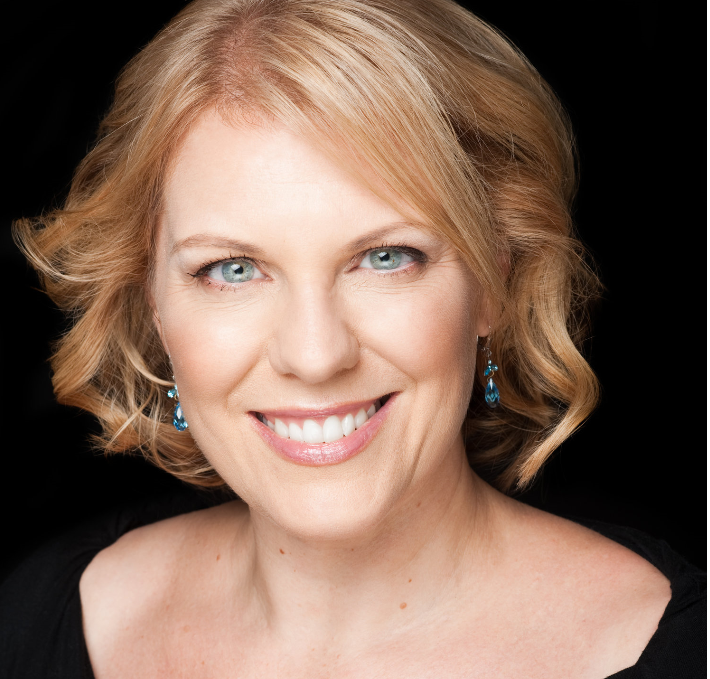 Cabaret Review: Jacqui Dark is Alive and Well and Living In Newtown