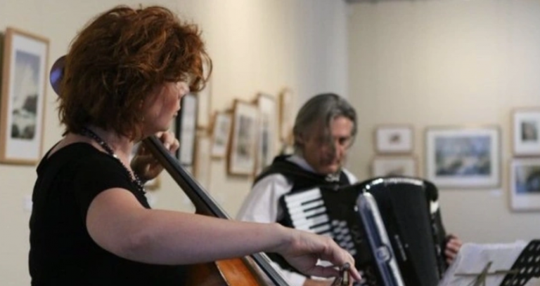 Bach In The Dark – Cello And Accordion