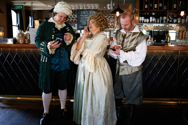 Opera Bites Goes Around The World